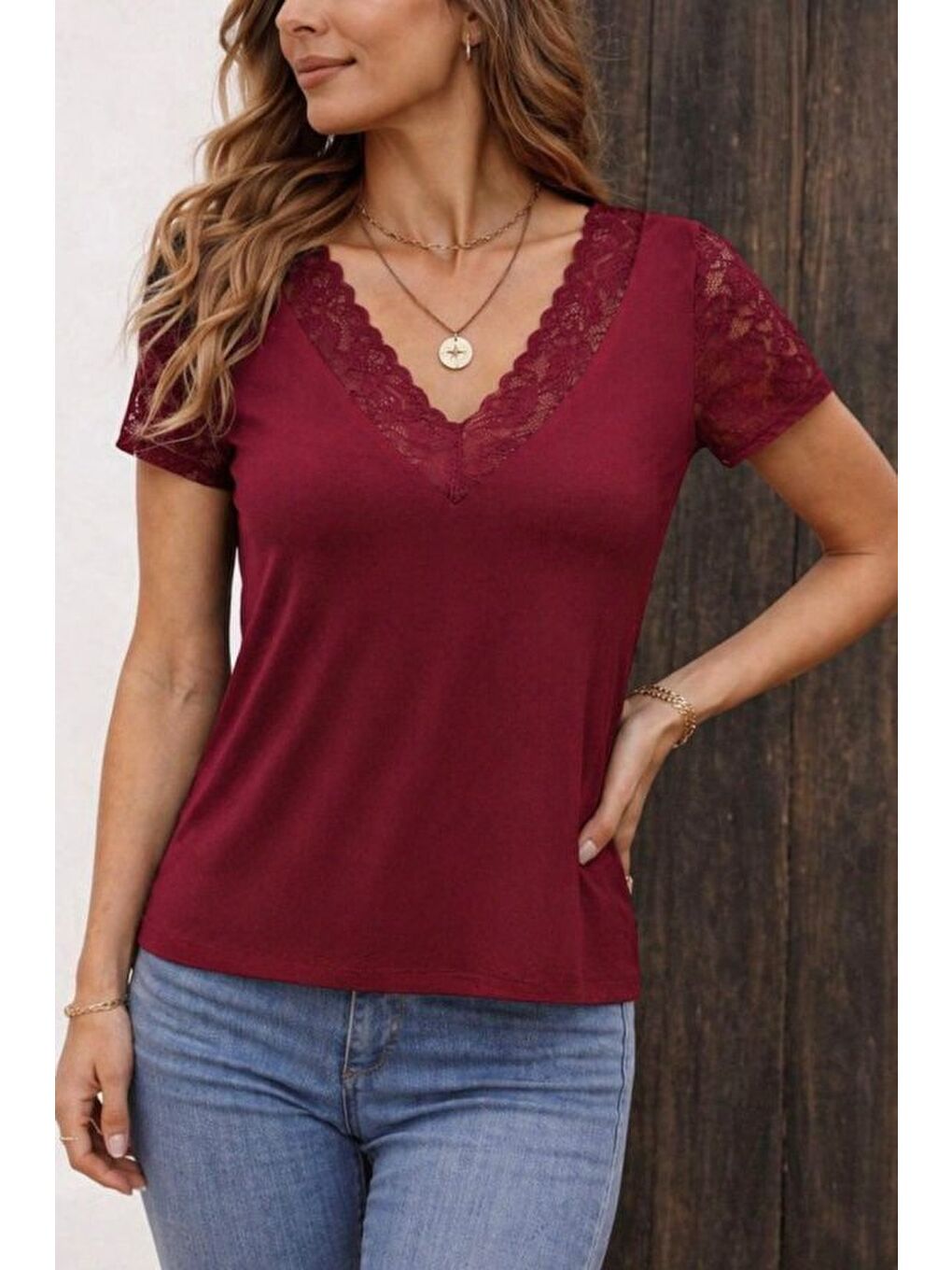 Bordo Kadın Kısa Kollu V Yakalı Dantelli Viskon Bluz-1