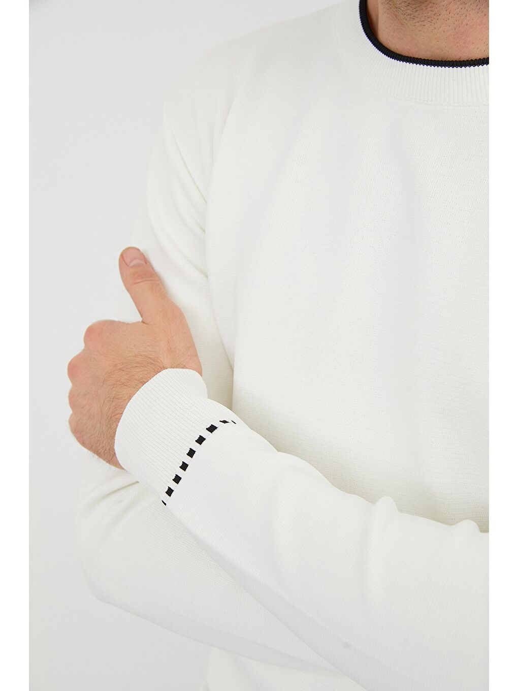 Beyaz Basic Çizgili Bisiklet Yaka Triko Kazak-4