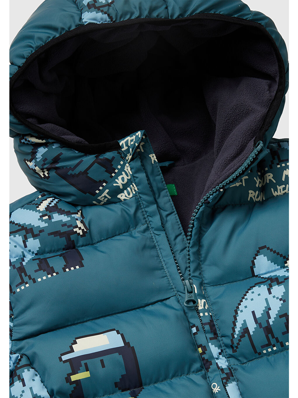 Erkek Çocuk Koyu Yeşil Tamamı Baskılı Logo İşlemeli Kapüşonlu Eco Kaz Tüyü Mont-2