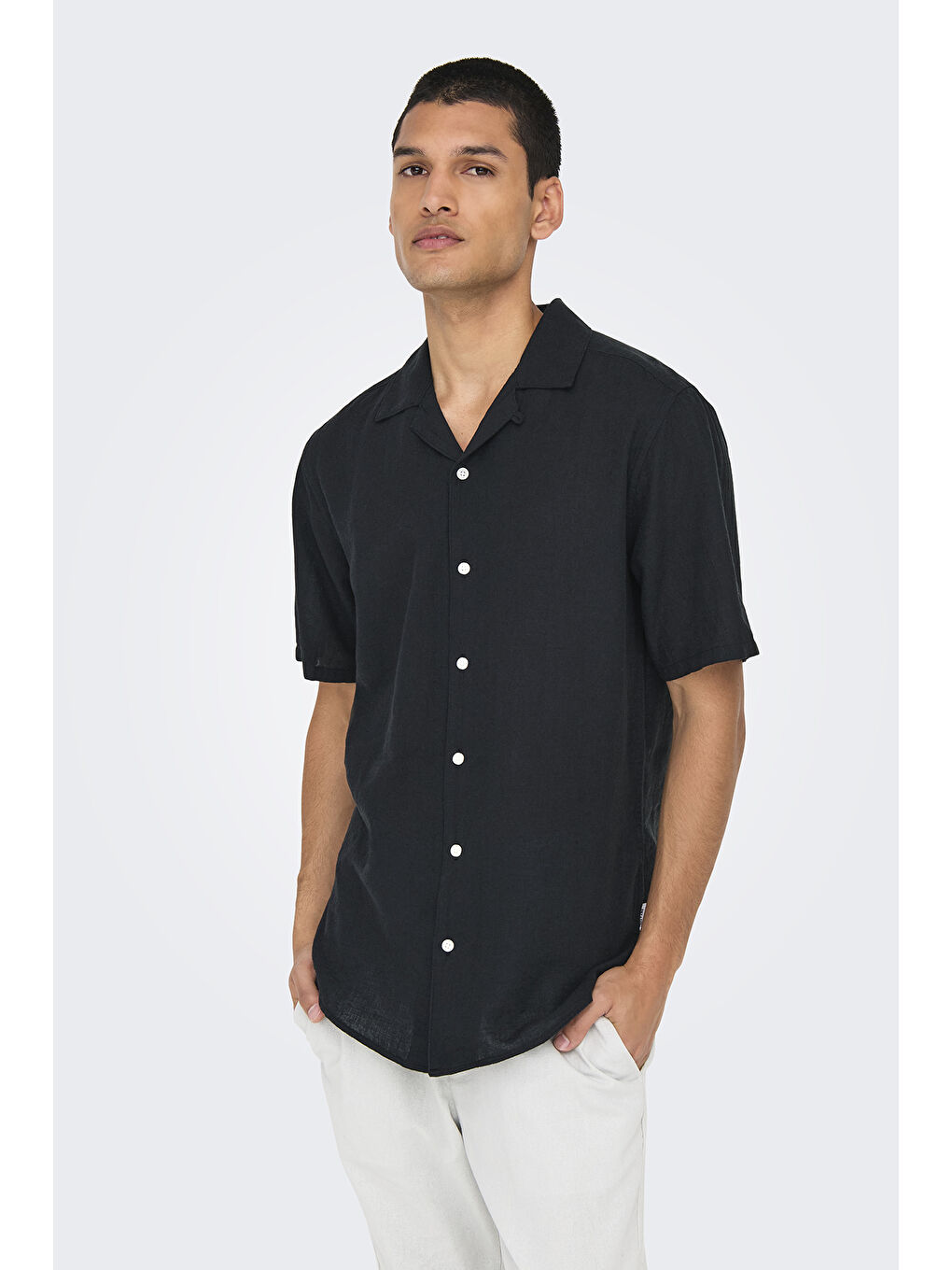 Siyah Onscaiden Keten ve Pamuk Karışımlı Slim Fit Kısa Kollu Gömlek 22025116-2