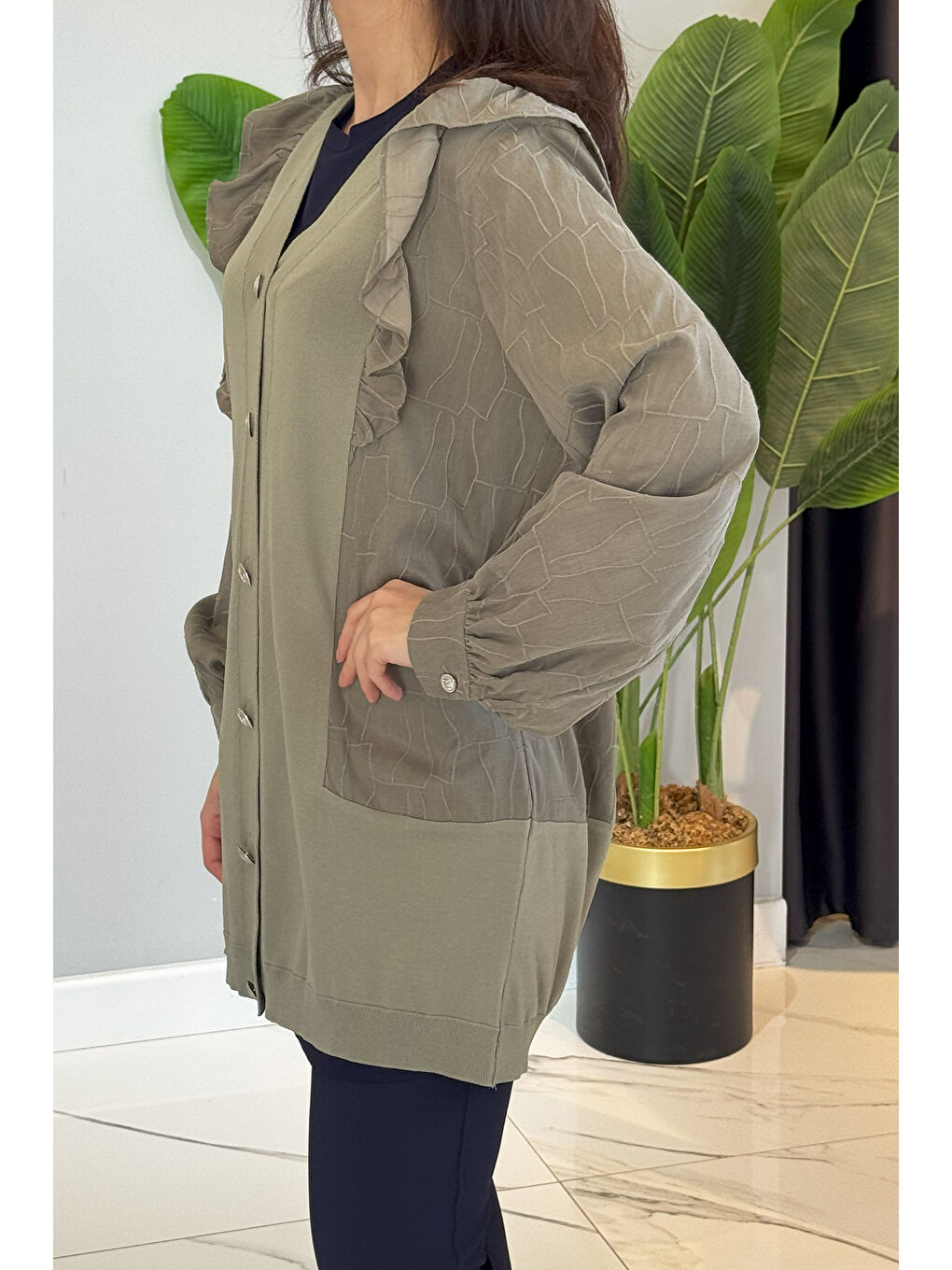 Yeşil Fırfır Detay Önü Düğmeli Hırka 6051 Kekik-2