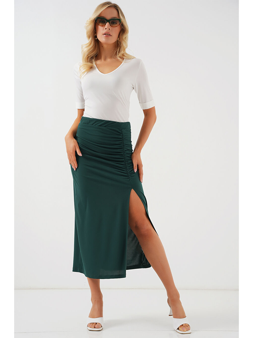 8033 Sandy Yırtmaçlı Etek - Zümrüt Yeşili