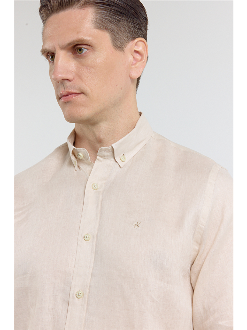 Bej Keten Düğmeli Yaka Uzun Kol Cepsiz Slim Fit %100 Keten Gömlek 1004260161-4