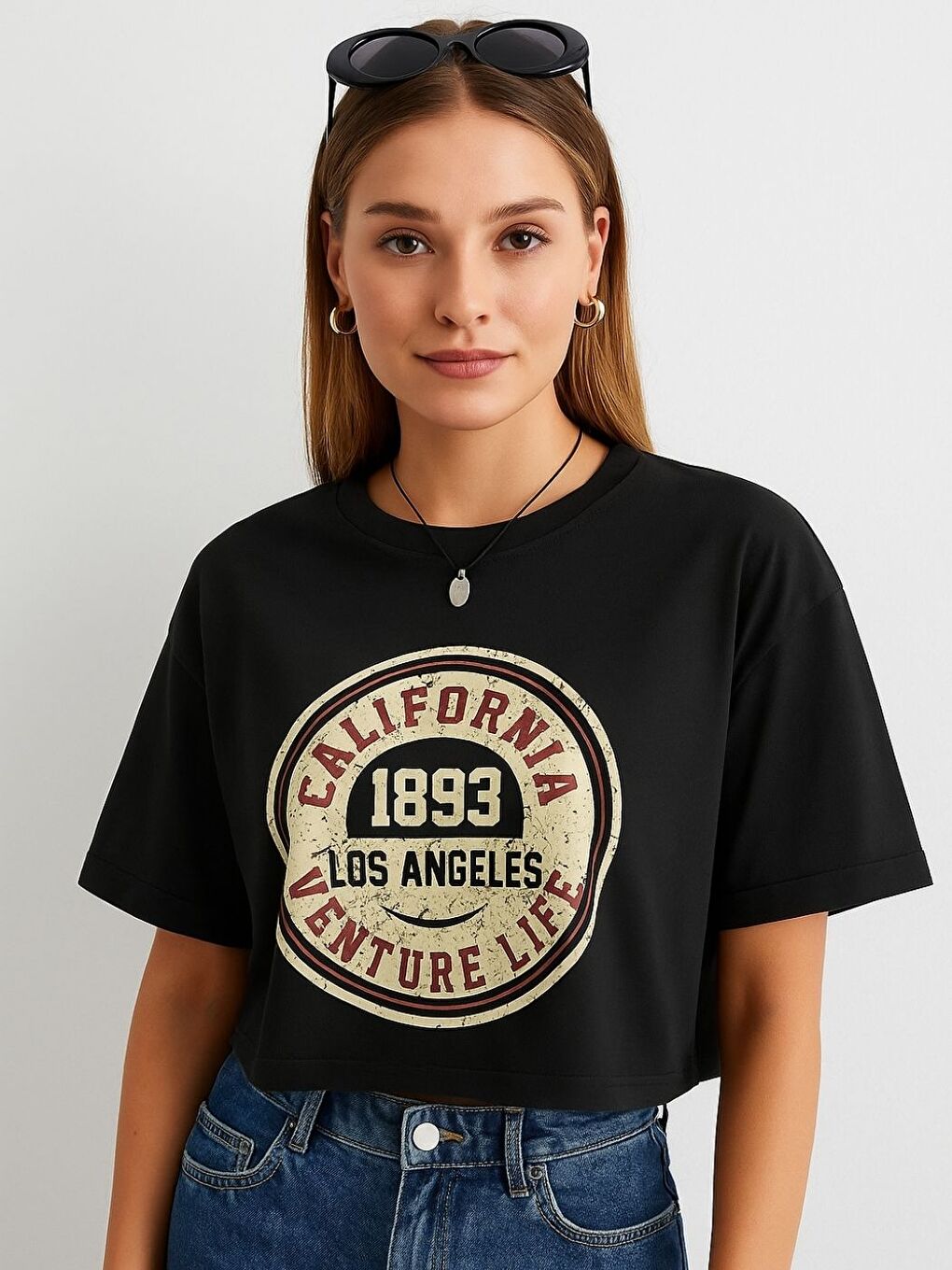Kadın Siyah Bisiklet Yaka California Baskılı Crop T Shirt-1