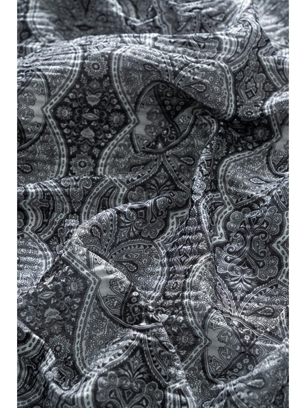 Siyah Kadın Petra Müslin Etnik Şal-3