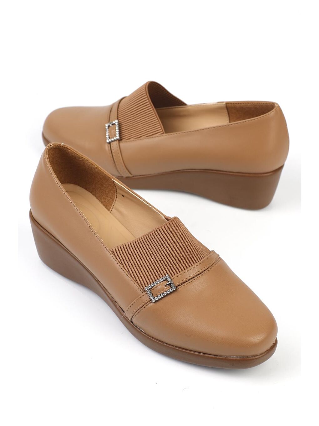 Bej Streç Dolgu Topuklu Kadın Ayakkabı-1