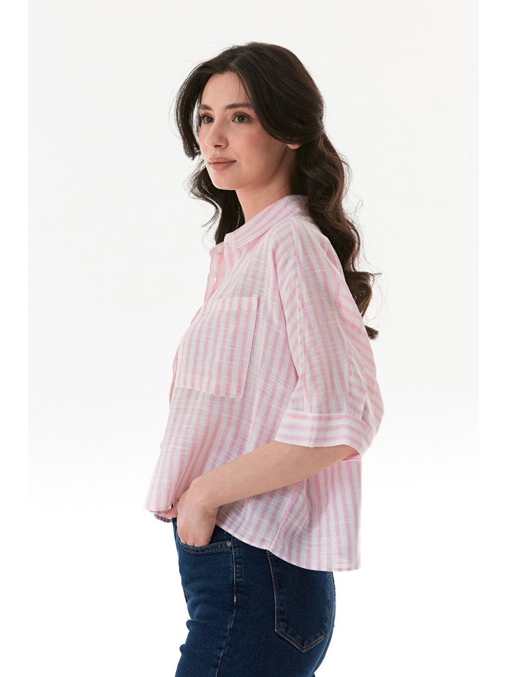 Pembe Çizgili Oversize Crop Gömlek-3