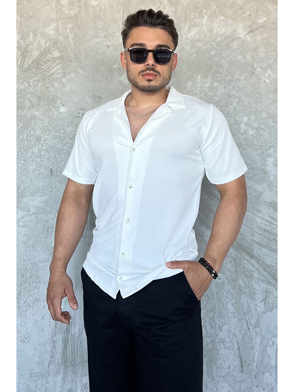 Ekru Apaş Yaka Slim Fit Erkek Kısa Kol Gömlek