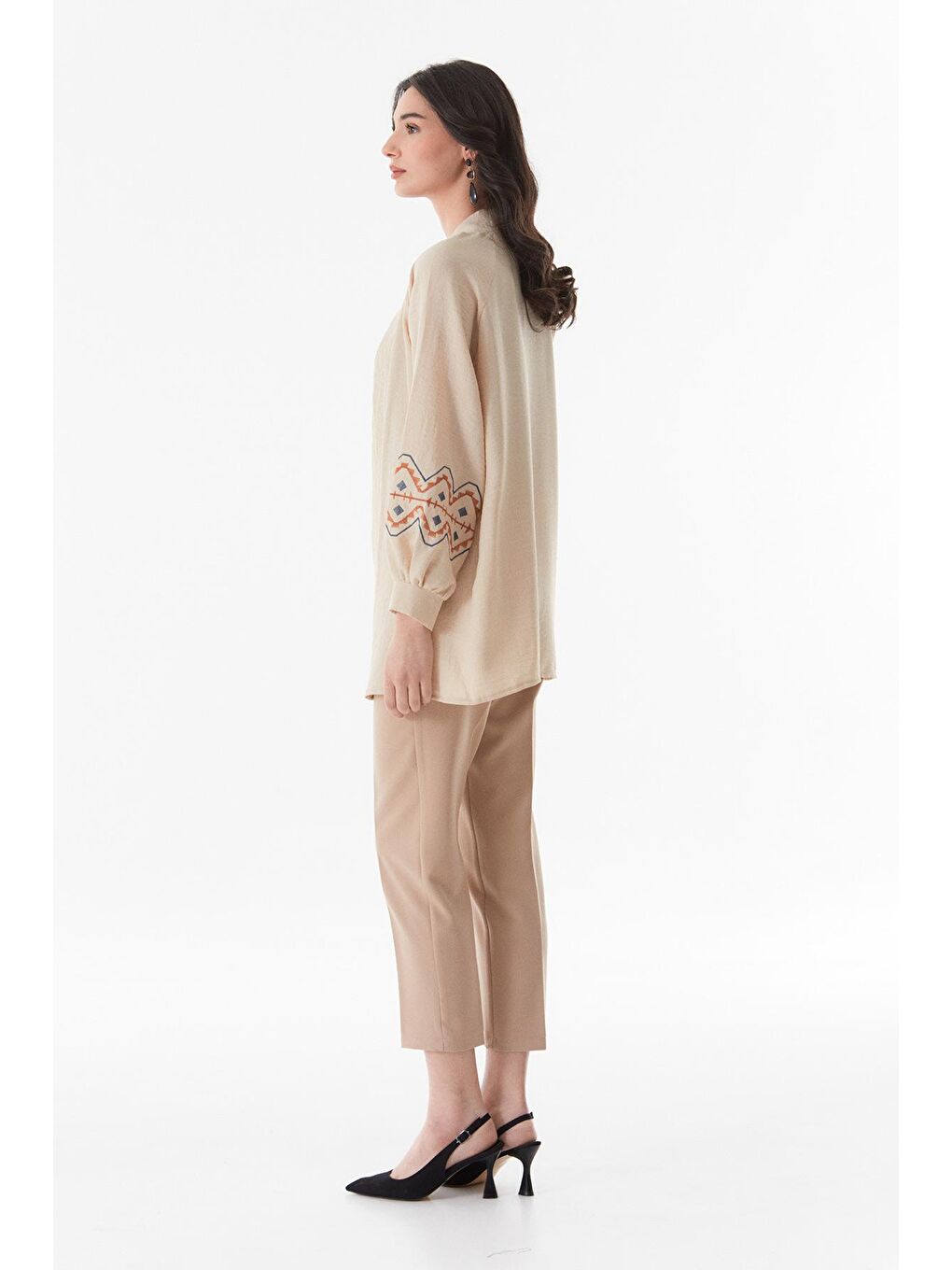 Bej Etnik Desenli Cepli Şal Yaka Kimono-3