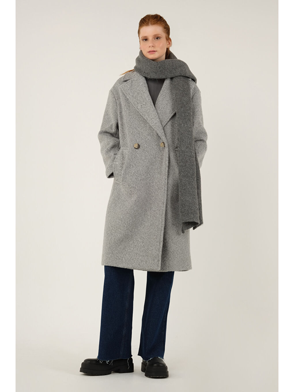 İki Düğmeli Kaban Gri