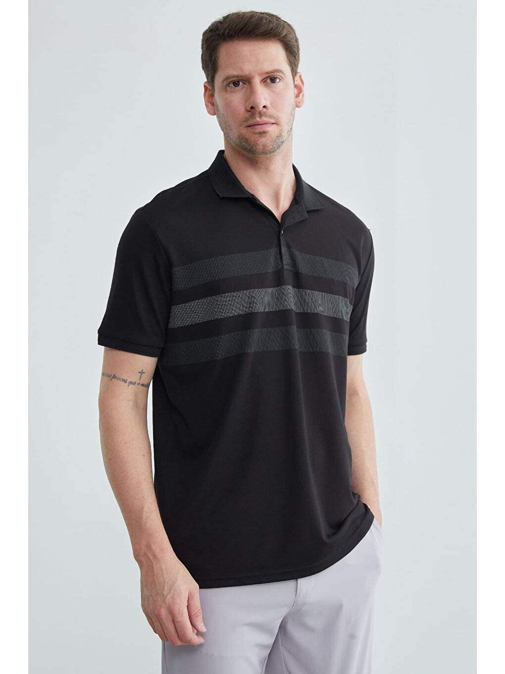 Siyah Şeritli Düğmeli Polo Yaka Tişört-3