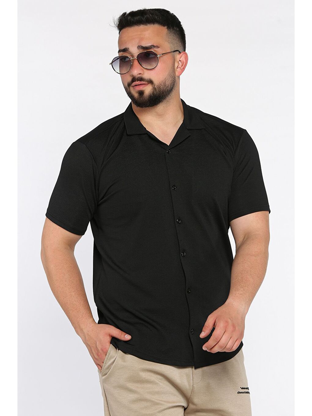 Siyah Apaş Yaka Slim Fit Erkek Kısa Kol Gömlek-1