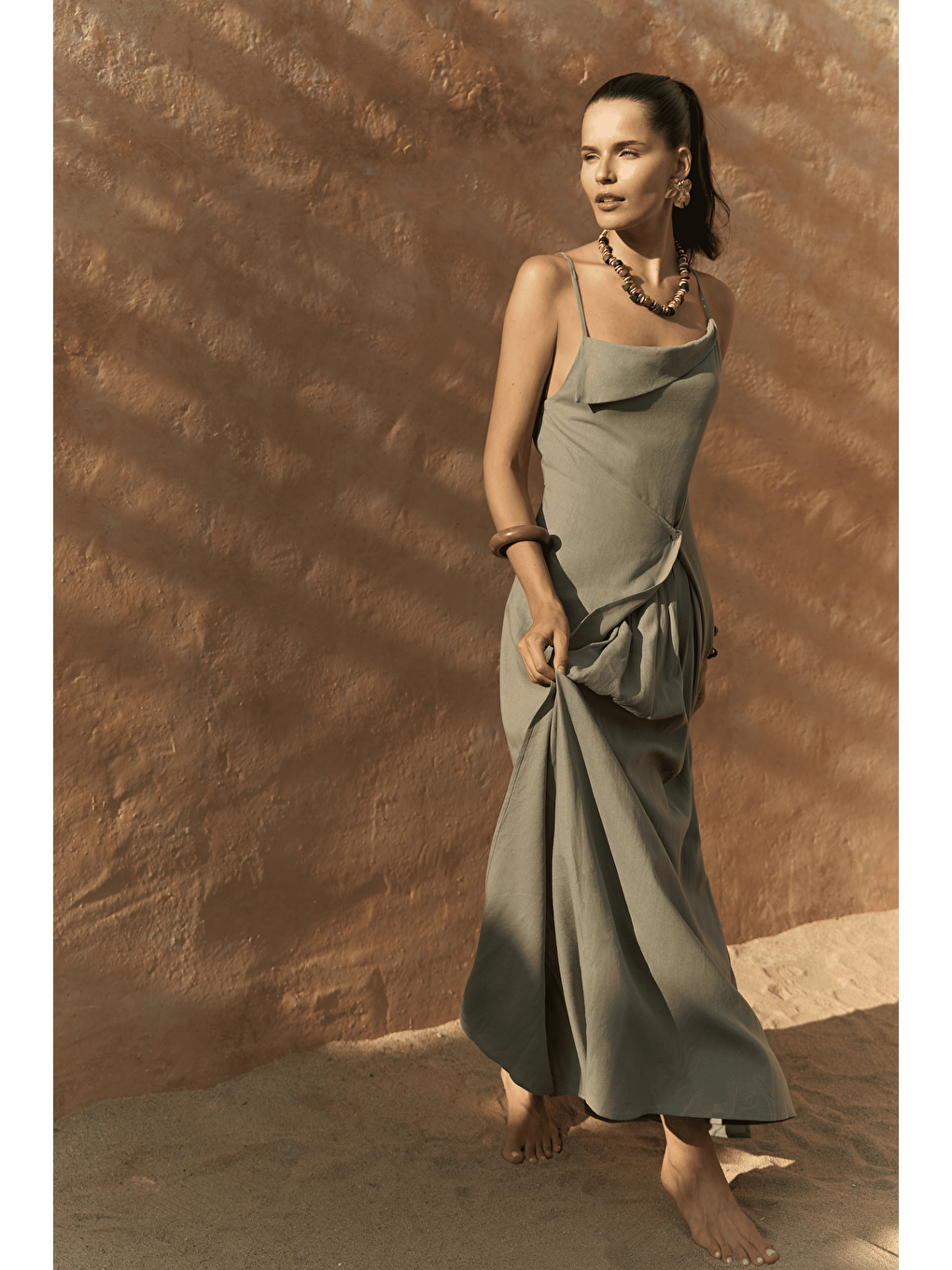 Blantyre Askılı Uzun Haki Keten Elbise-2