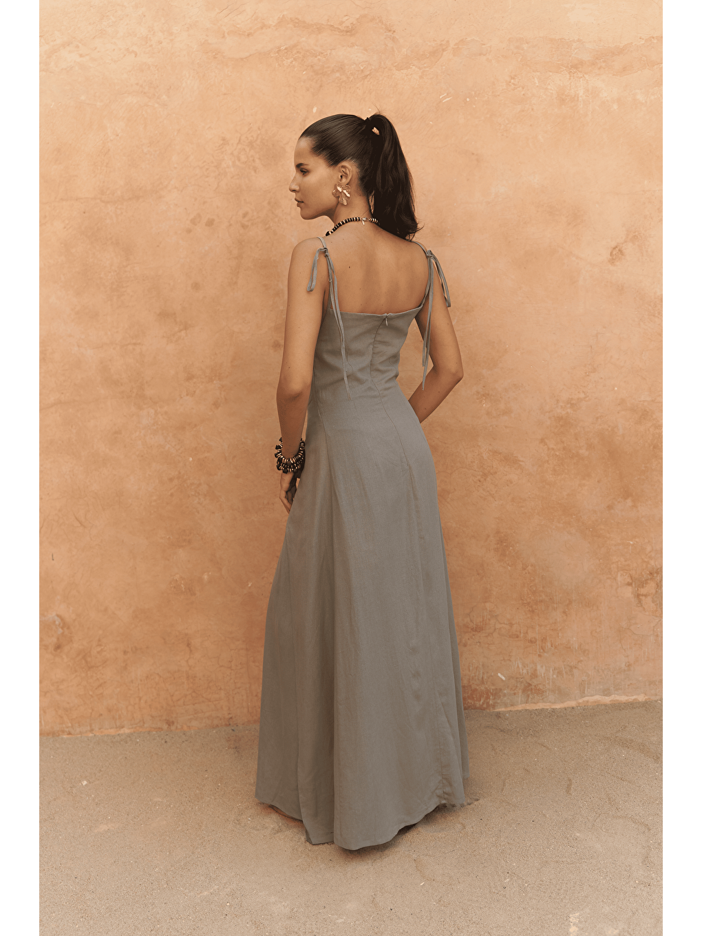Blantyre Askılı Uzun Haki Keten Elbise-4