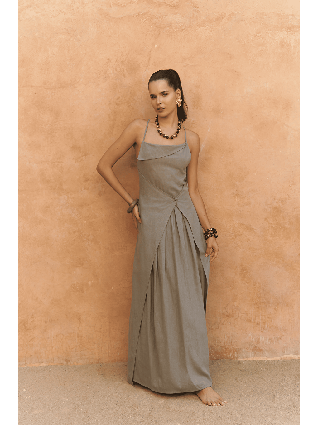 Blantyre Askılı Uzun Haki Keten Elbise-5