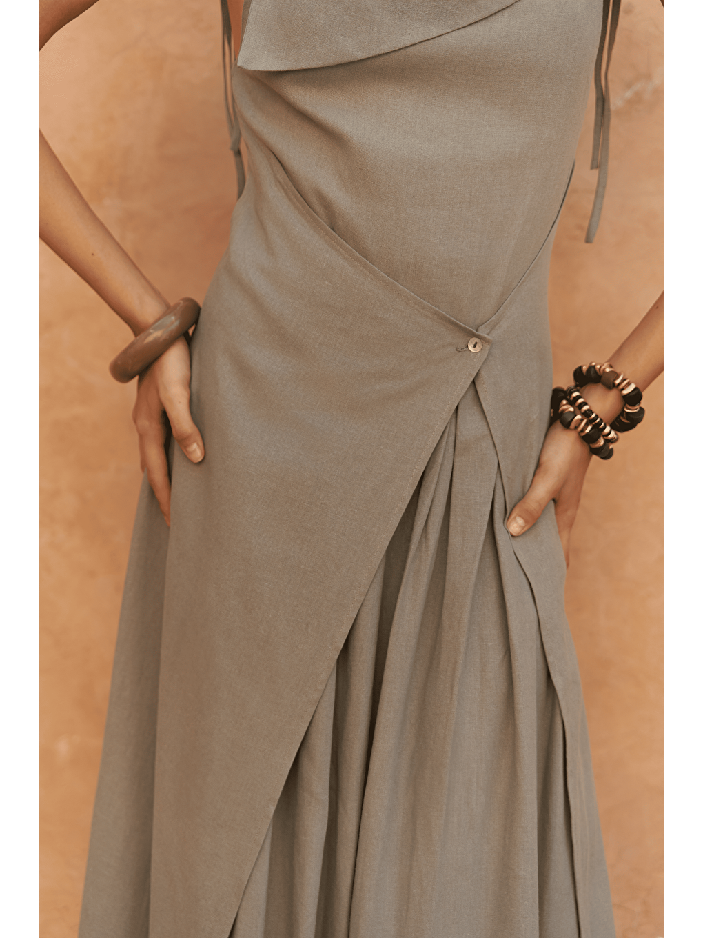 Blantyre Askılı Uzun Haki Keten Elbise-7