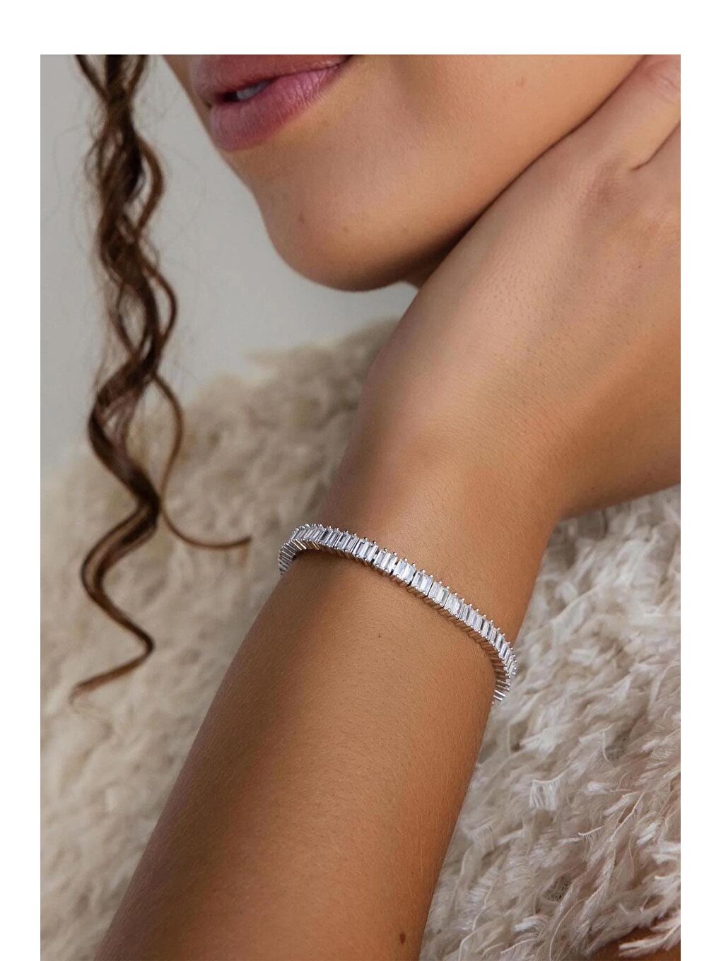 Gri Fiona Baget Taşlı Su Yolu Bileklik- 5 mm Taşlı-5