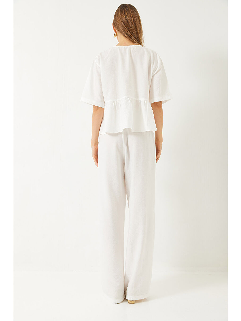 Beyaz Kadın Bağlama Detaylı Kısa Kollu Bluz Pantolon Alt-Üst Takım-6