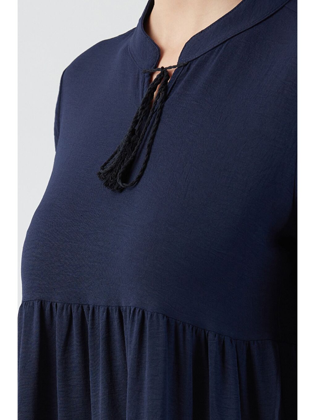 Lacivert Fullamodest Yakası Bağlamalı Büyük Beden Elbise-4