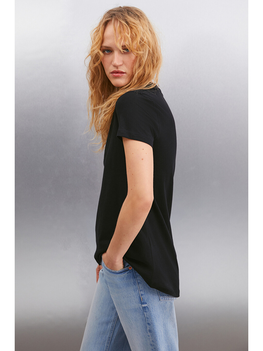 Siyah Samantha Kadın %100 Organik Pamuklu Comfort Fit Arkası Uzun Basic Örme SİYAH T-Shirt-3