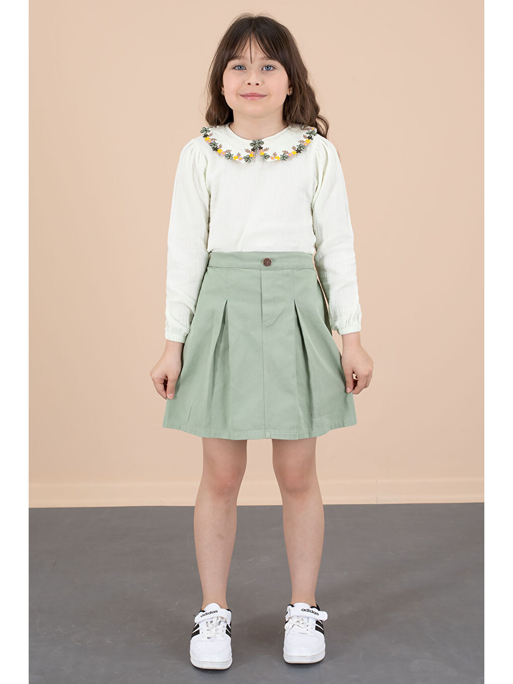 Yeşil Yakası Çiçek Nakışlı Müslin Gömlekli Etekli Kız Çocuk 2li Takım 20672-2
