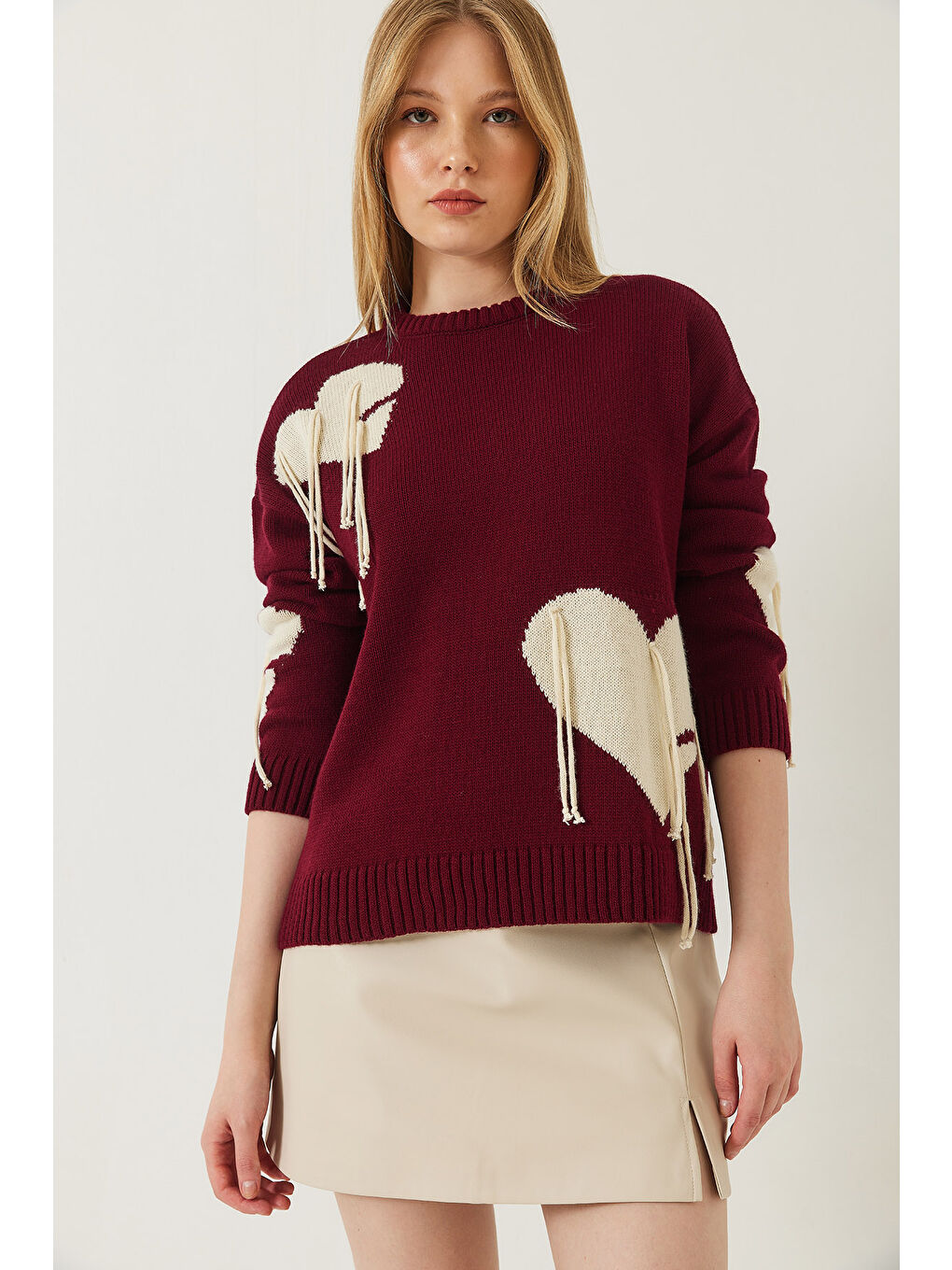 Haki Kadın Kalpli Saçaklı Triko Kazak-1