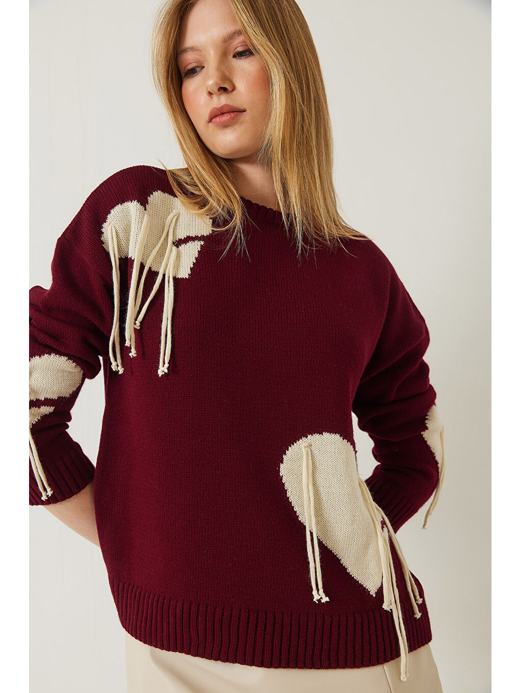 Haki Kadın Kalpli Saçaklı Triko Kazak-4