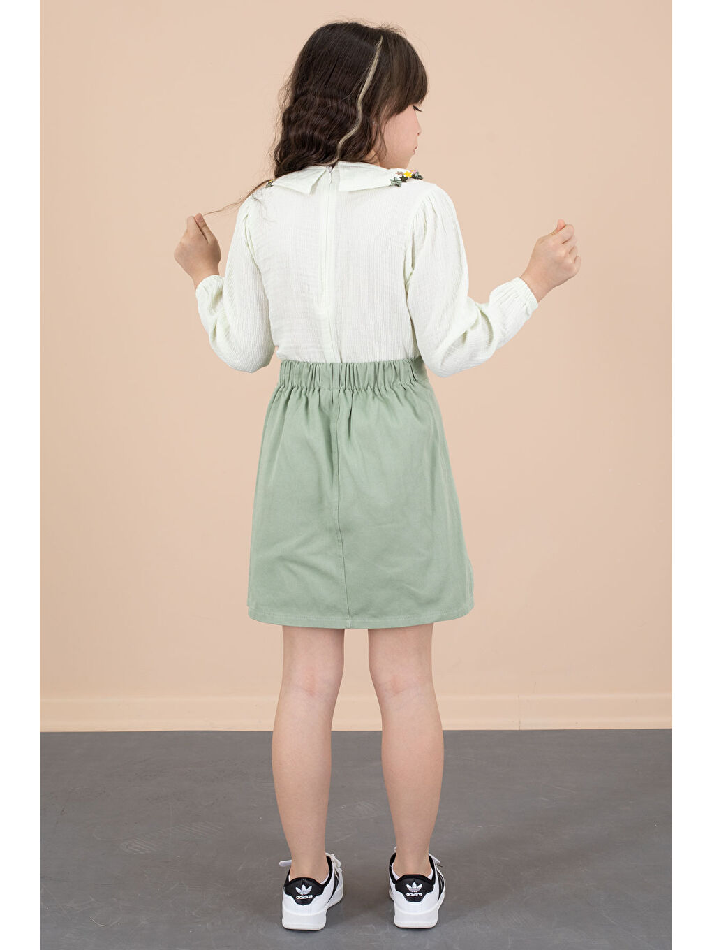 Yeşil Yakası Çiçek Nakışlı Müslin Gömlekli Etekli Kız Çocuk 2li Takım 20672-4