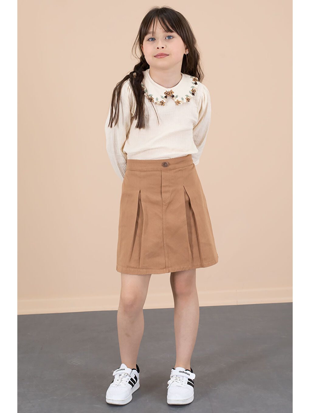 Kahverengi Kahve Yakası Çiçek Nakışlı Müslin Gömlekli Etekli Kız Çocuk 2li Takım 20674-3