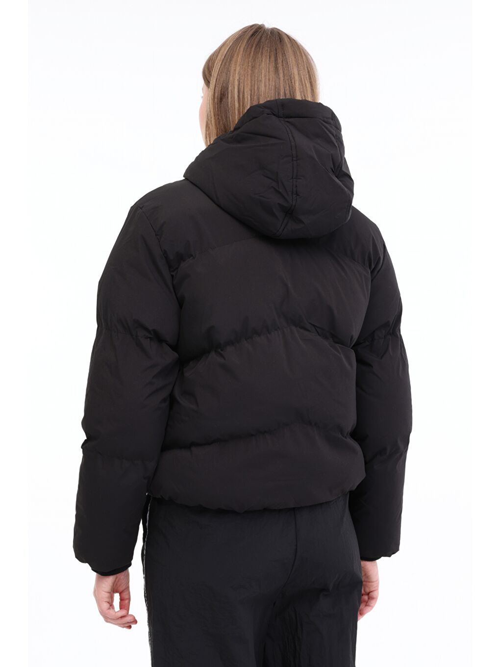 WL NORA 2-212171010 4PR Siyah Kadın Kısa Kaban-1