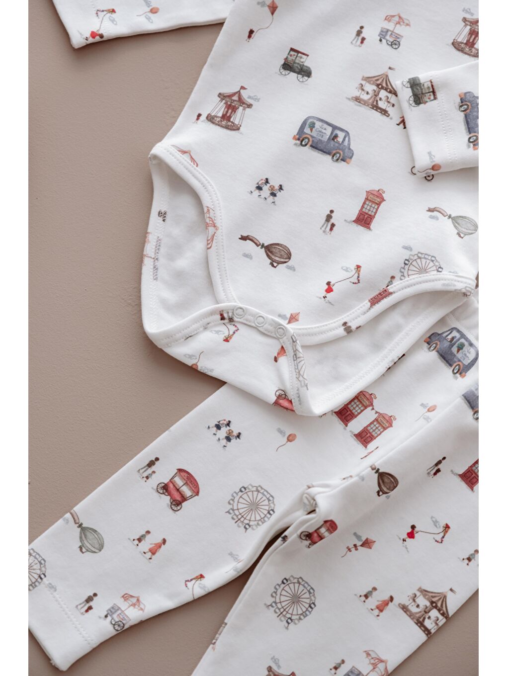 Beyaz Puffy Sleep Lunapark Serisi Body Tayt Takım-4