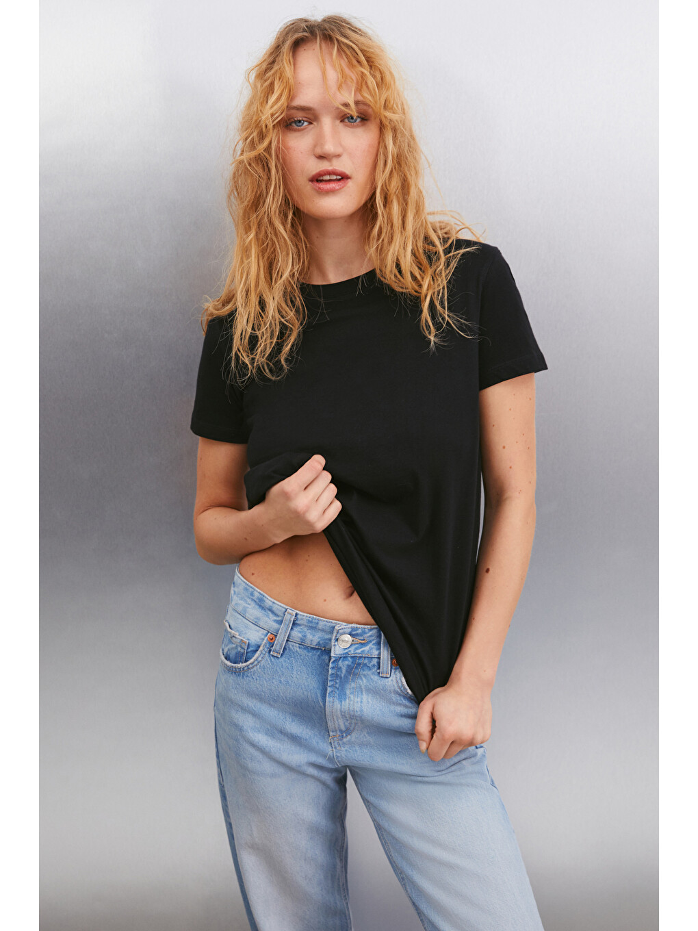 Siyah Samantha Kadın %100 Organik Pamuklu Comfort Fit Arkası Uzun Basic Örme SİYAH T-Shirt-4