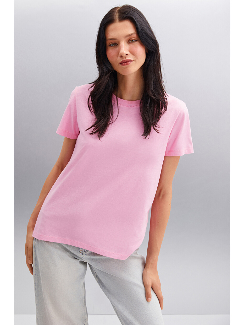 Pembe Samantha Kadın %100 Organik Pamuklu Comfort Fit Arkası Uzun Basic Örme PEMBE T-Shirt-3