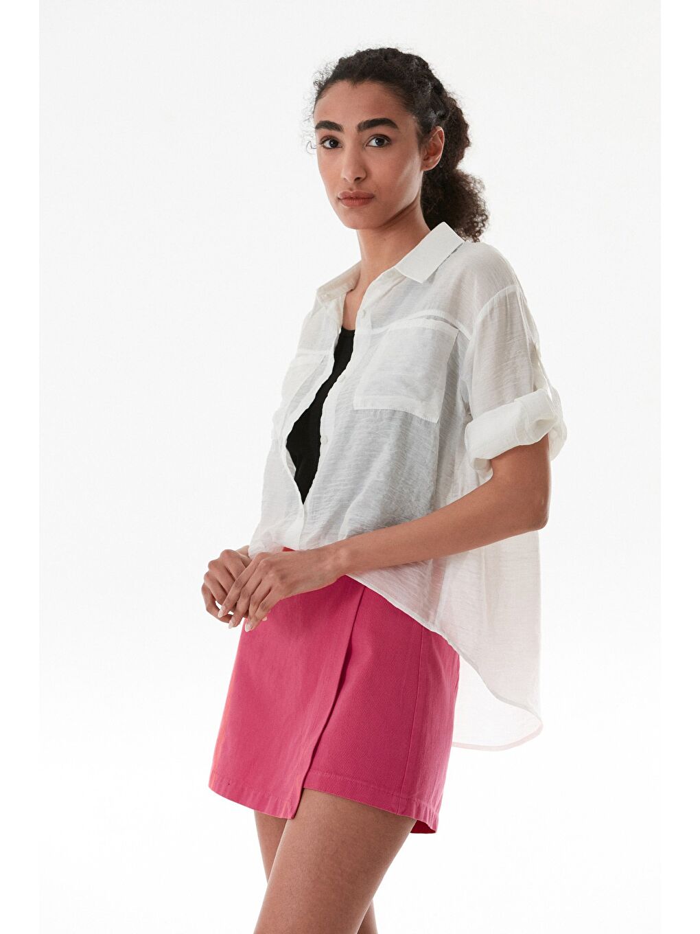 Ekru Basic Body Detaylı Çift Cepli Crop Gömlek-1