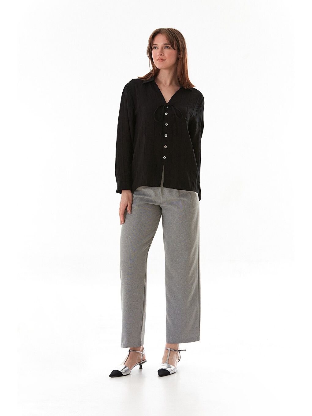 Siyah Önü Bağlamalı Düğmeli Salaş Gömlek-2