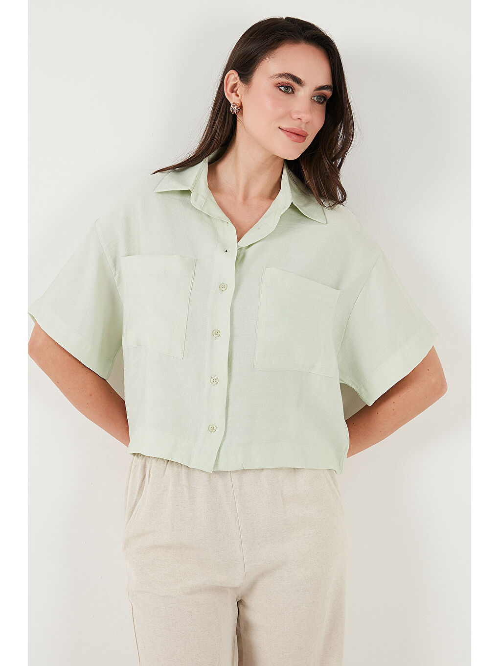 Yeşil Regular Fit Cep Detaylı Kısa Kollu Gömlek 6778568-4