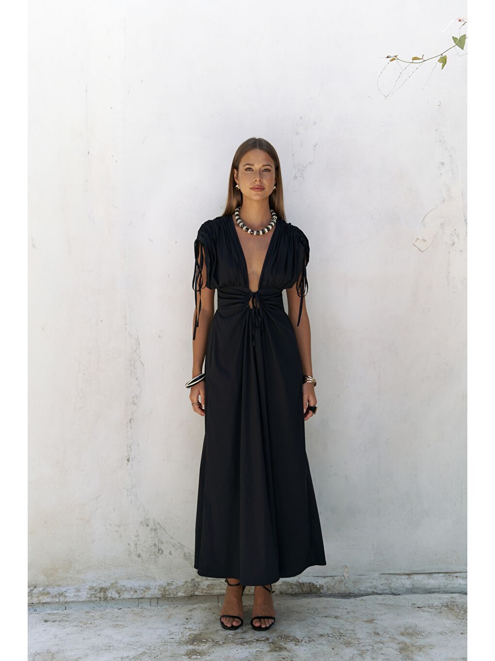 Manarola Büzgü Detay Siyah Uzun Elbise-1