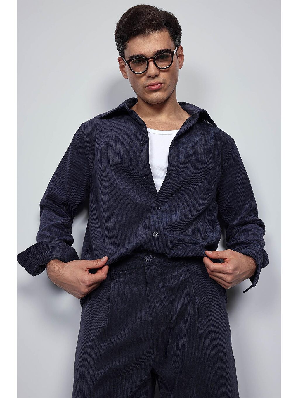 Erkek Oversize Kadife Dokulu Uzun Kollu Gömlek Lacivert-4