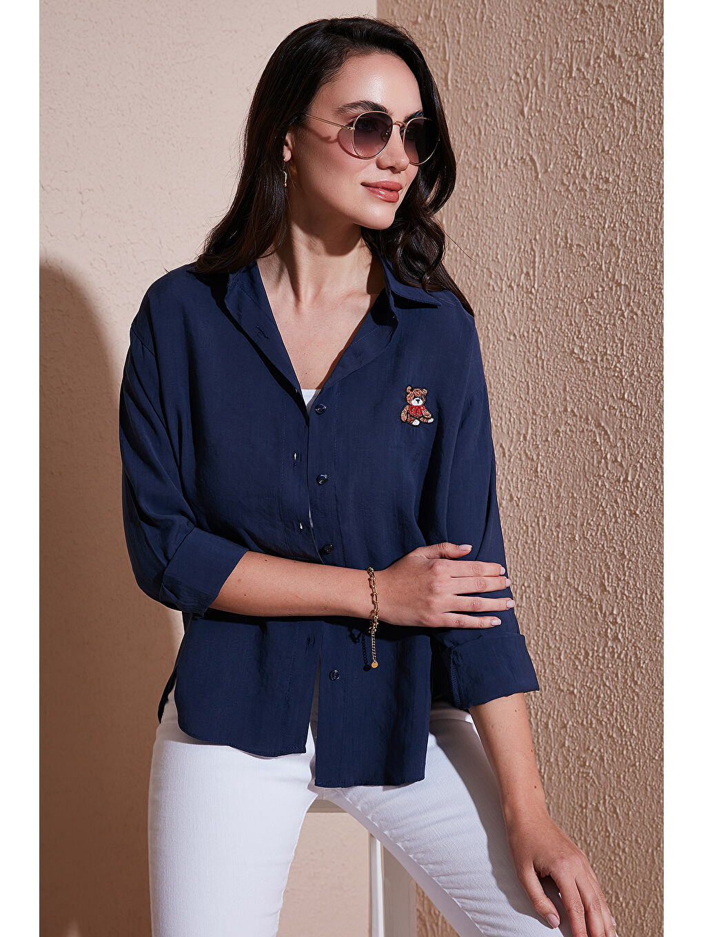 Lacivert Pamuk Karışımlı Regular Fit Ayıcık İşlemeli Gömlek 6773106-1