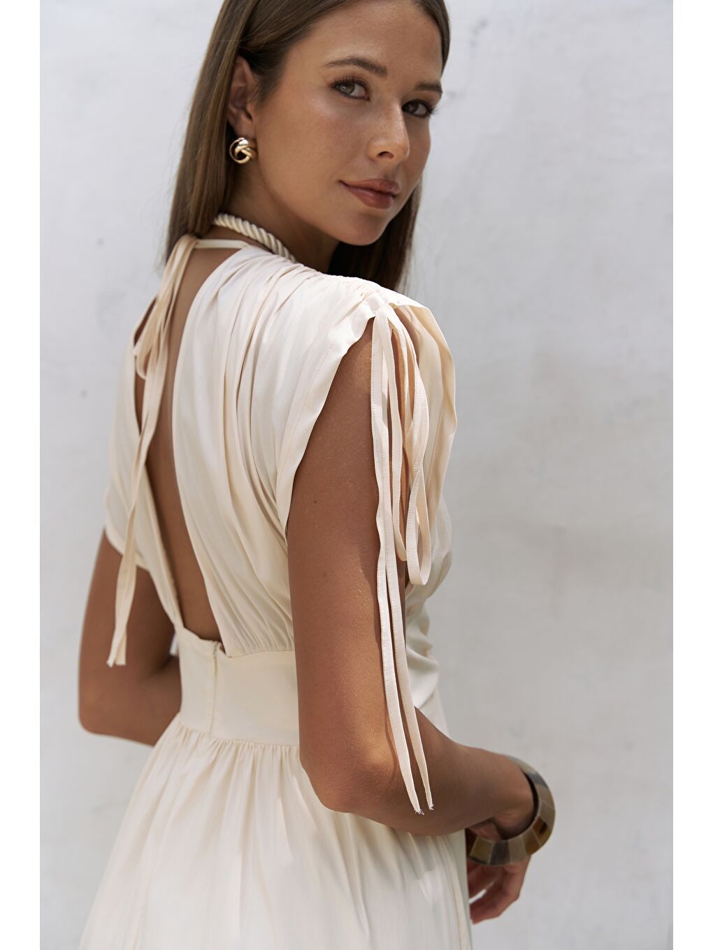 Manarola Büzgü Detay Bej Uzun Elbise-5