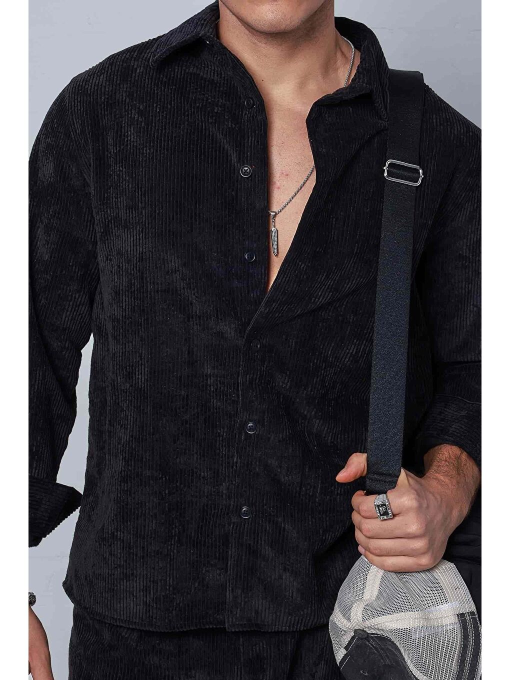 Erkek Oversize Kadife Dokulu Uzun Kollu Gömlek Siyah-3