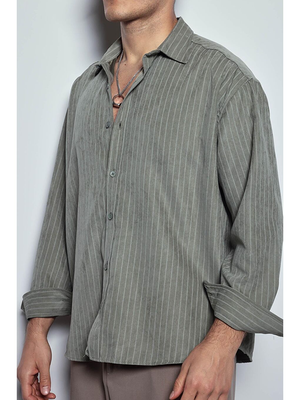 Erkek Oversize Çizgili Uzun Kollu Gömlek Haki Yeşil