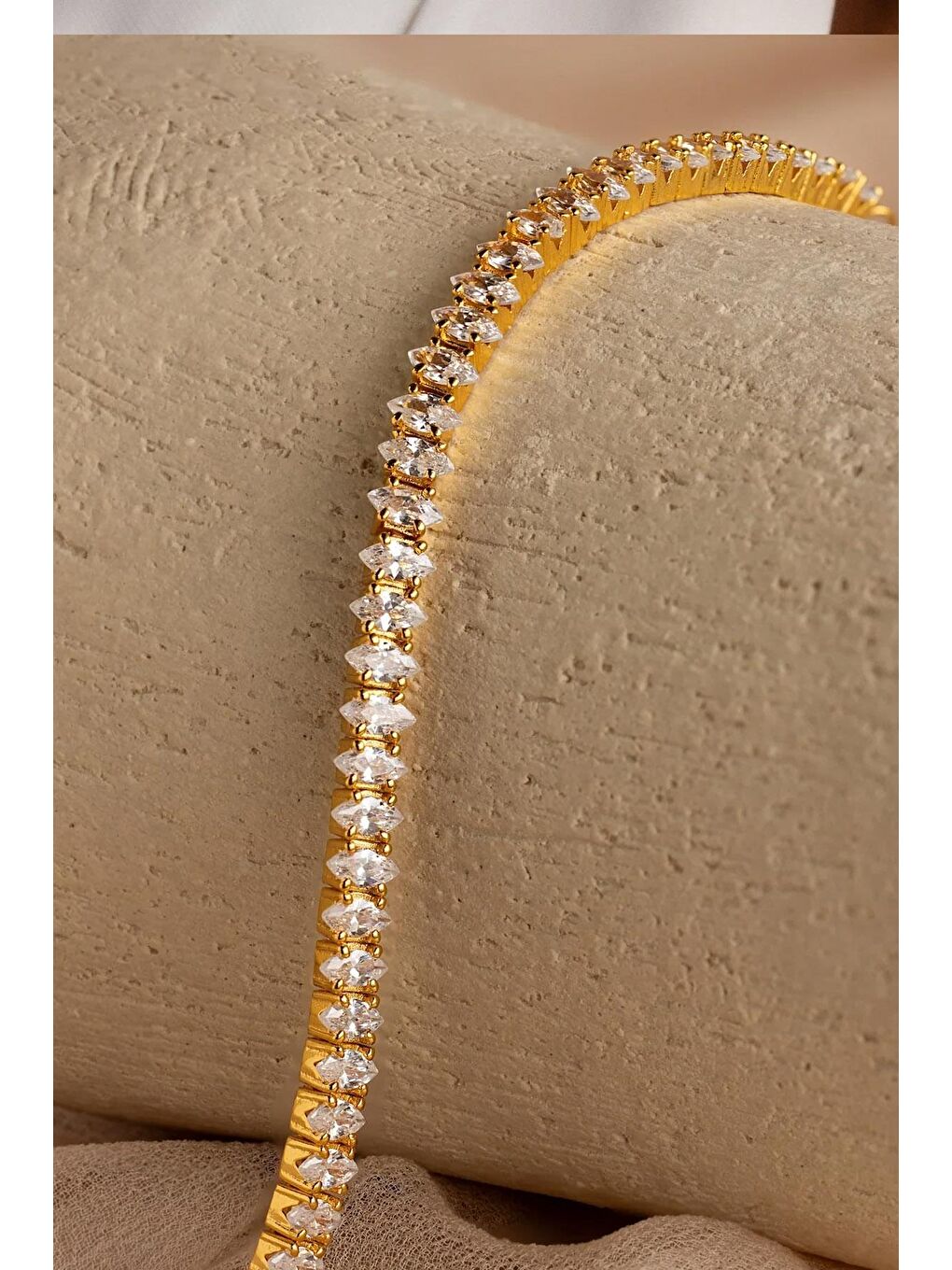 Sarı Sue Damla Kesim Taşlı Suyolu Bileklik