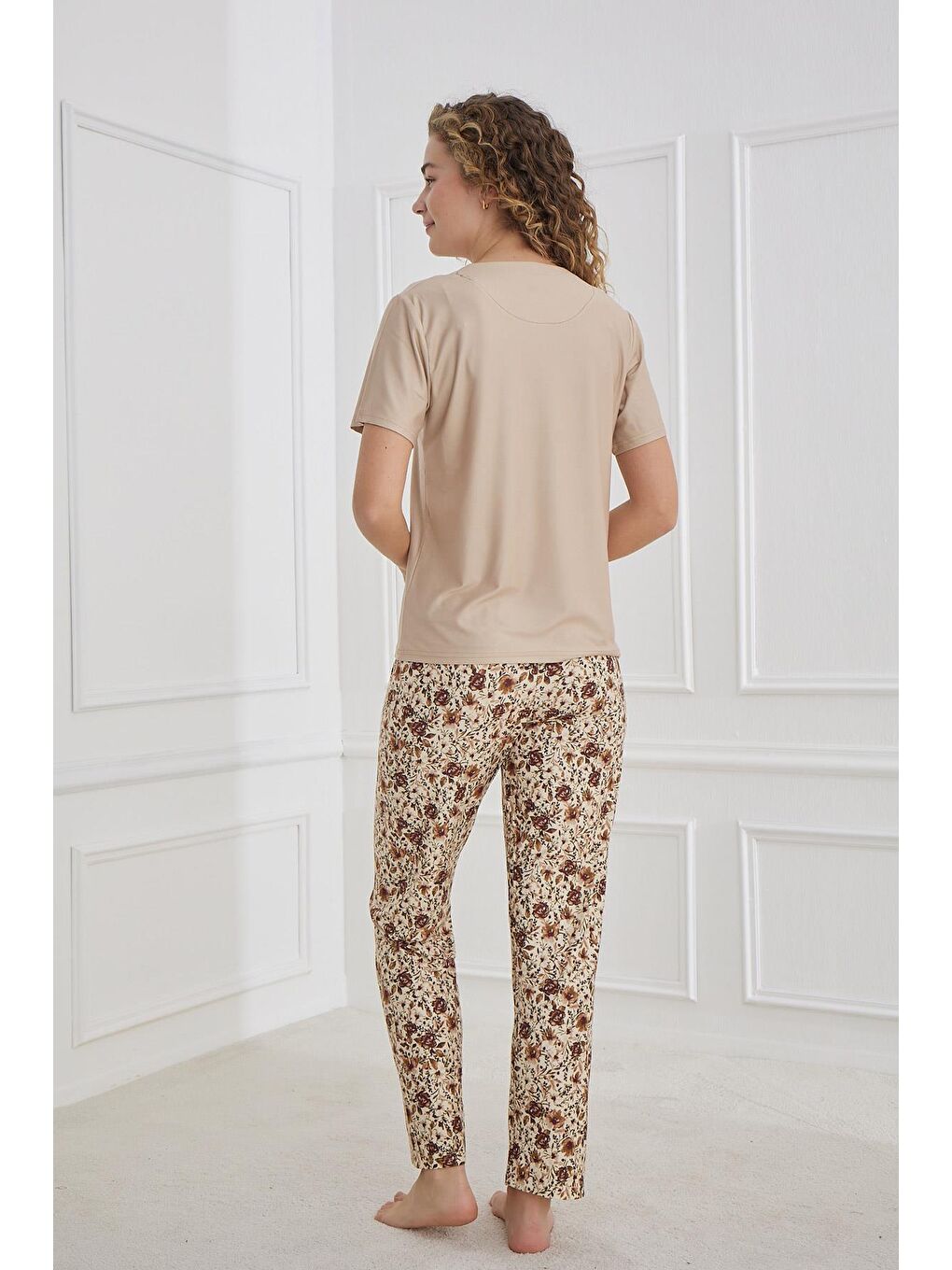 Kadın Desenli Bisiklet Yaka Kısa Kollu Pijama Takım | Kahverengi 30102-1173-1