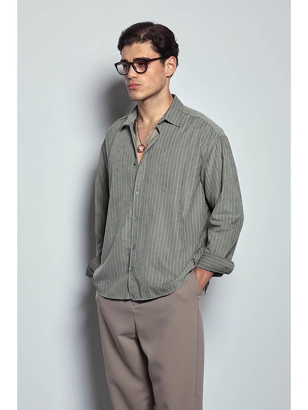 Erkek Oversize Çizgili Uzun Kollu Gömlek Haki Yeşil-3