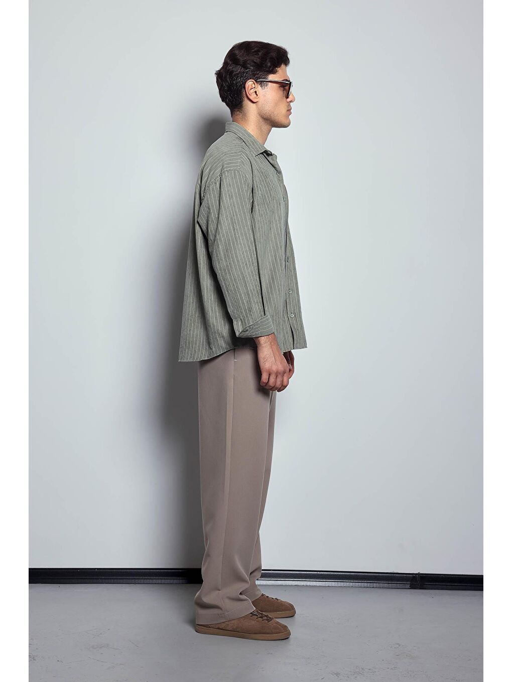 Erkek Oversize Çizgili Uzun Kollu Gömlek Haki Yeşil-6