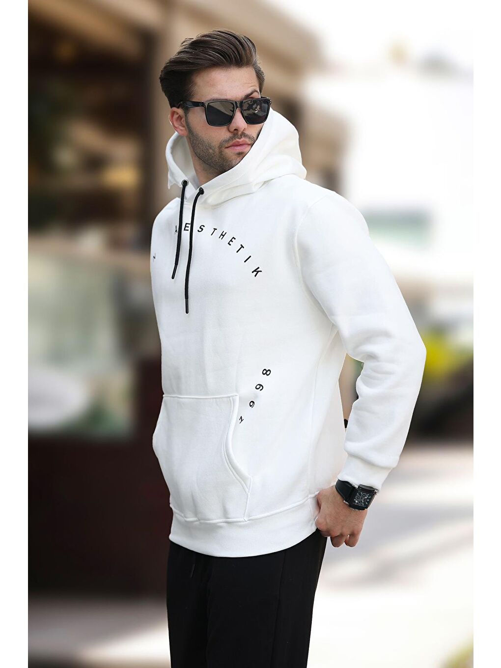 Madmext Ekru Kapüşonlu Cep Detaylı Nakışlı Erkek Sweatshirt 7054 - 1