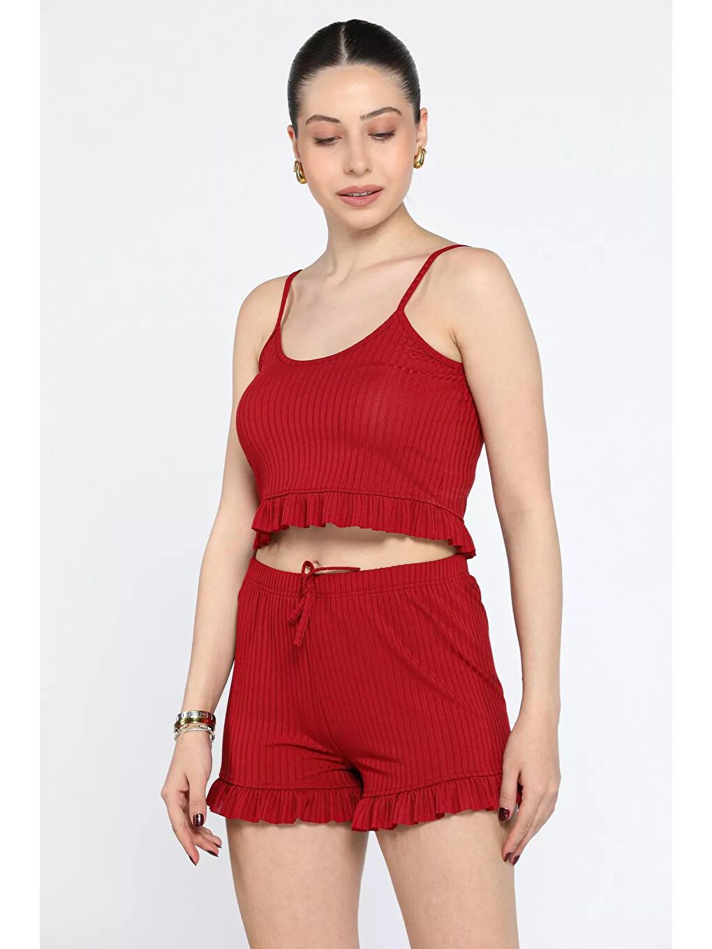 Bordo İp Askılı Fırfırlı Kaşkorse Kadın Şortlu Takım