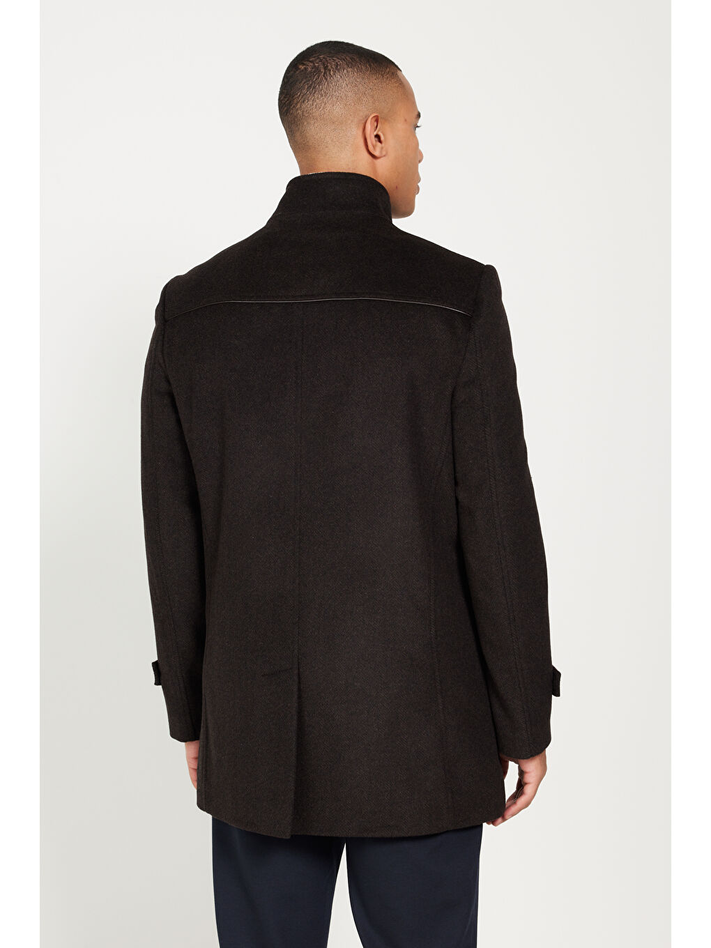 Erkek Kahverengi Standart Fit Normal Kesim Dik Yaka Desenli Palto-7