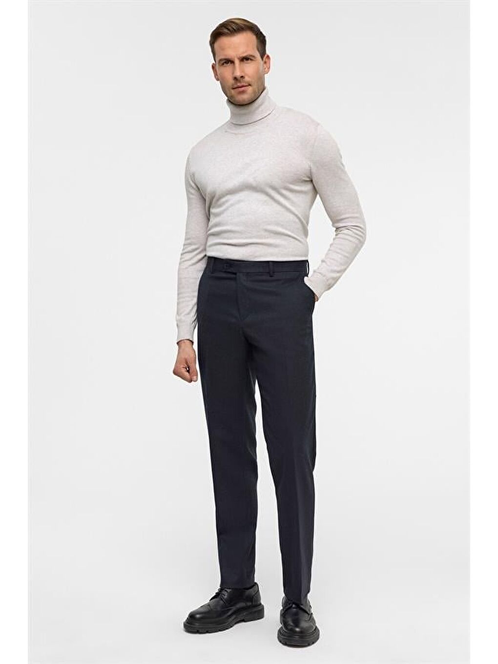 Siyah Slim 5 Cep Kalıp Düz Pantolon-1